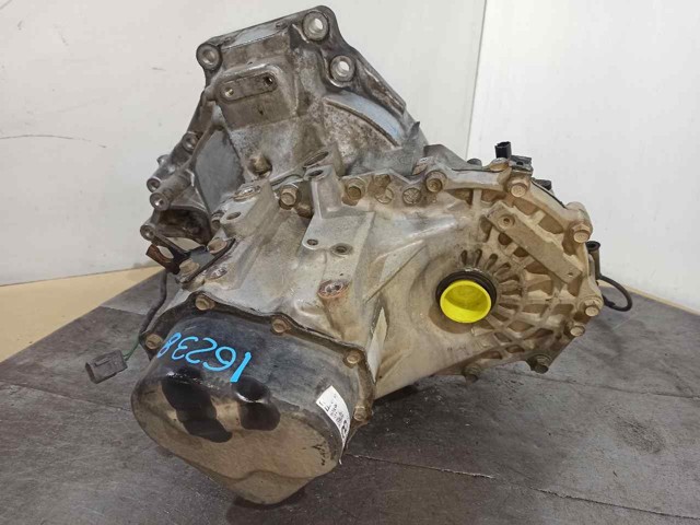 Mechaniczna skrzynia biegów w komplecie do Mazda Premacy  CP