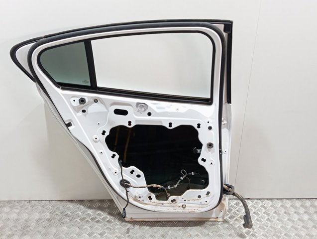 Do koszyka Drzwi tylne lewe Ford Focus IV HN