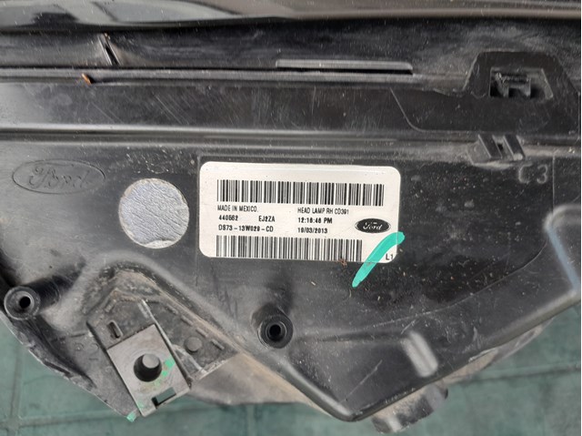 DS7313W029CD Ford Reflektor prawy