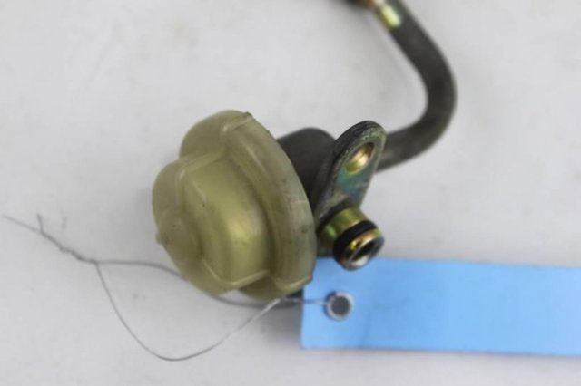 2327028020 Toyota Regulator ciśnienia paliwa w listwie paliwowej