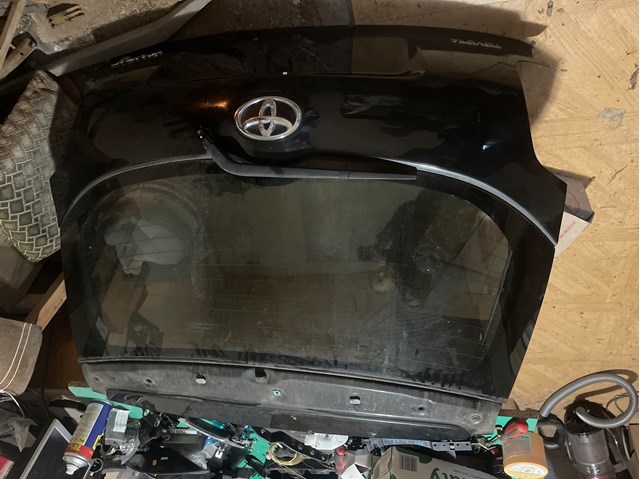 Drzwi tylne (bagażnika 3/5) do Toyota Auris UKP E15