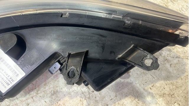 921013X420 Hyundai/Kia Reflektor lewy