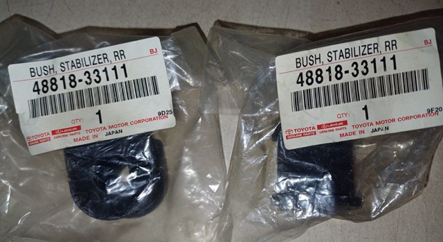 Tuleja stabilizatora tylnego Toyota 4881833111 cena, od 10,12 USD