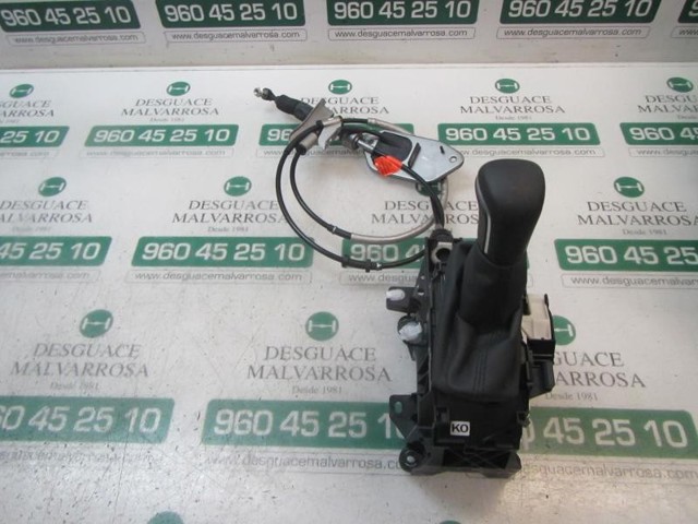 Do koszyka Mechanizm zmiany biegów (cięgno) Toyota C-HR  X10