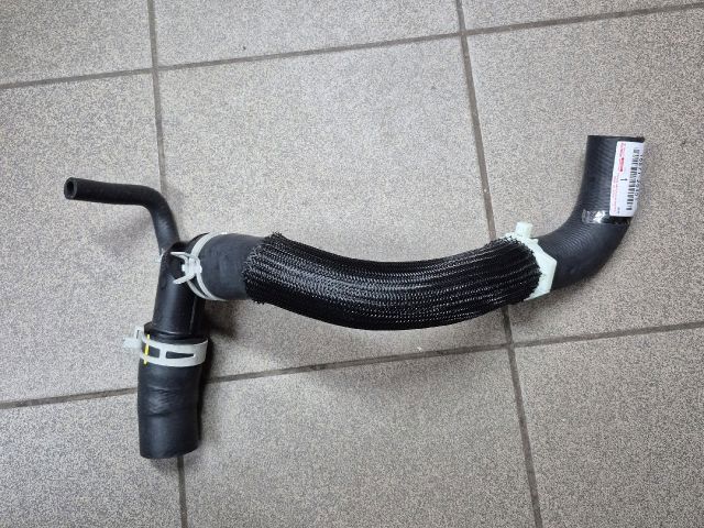 1657126151 Toyota Przewód (króciec) chłodnicy górny