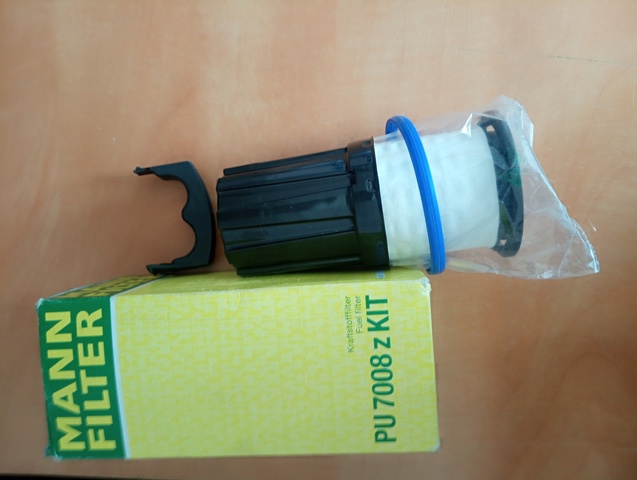 Do koszyka PU7008ZKIT Mann-Filter Filtr paliwa