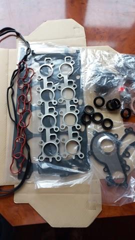 Zestaw uszczelek silnika pełny 0411138163 Toyota
