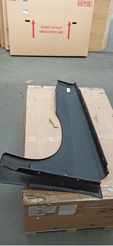 Błotnik przedni prawy 21093840301000 Lada