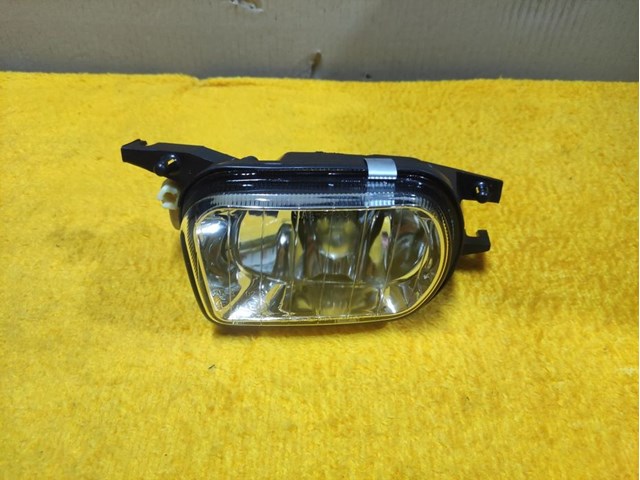 Lampa przeciwmgielna lewa 4402012LAQ Depo/Loro/Abakus