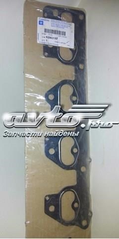 Uszczelka kolektora wydechowego 92063157 General Motors