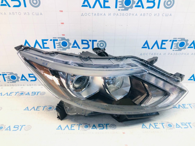 Do koszyka 209983001N TYC Reflektor prawy