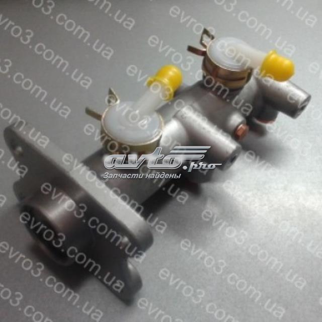 MC889126 Mitsubishi Główny cylinder hamulców