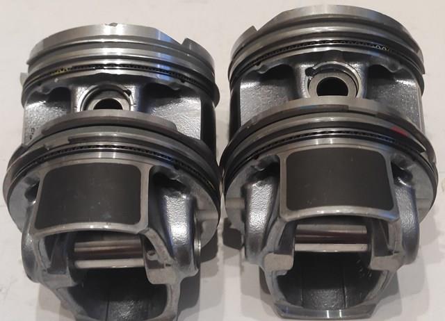 04E107065BC VAG Tłok, komplet do jednego cylindru, STD