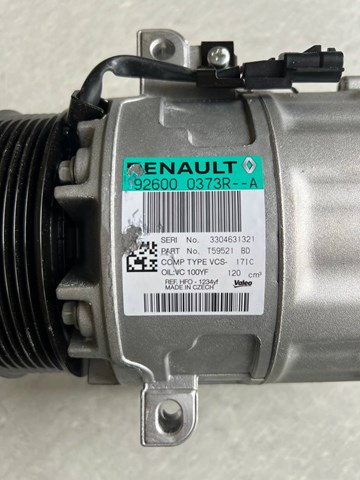 Sprężarka klimatyzacji 926000373R Renault (RVI)