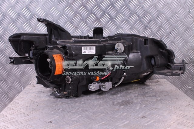 Do koszyka 8301C203 Mitsubishi Reflektor lewy