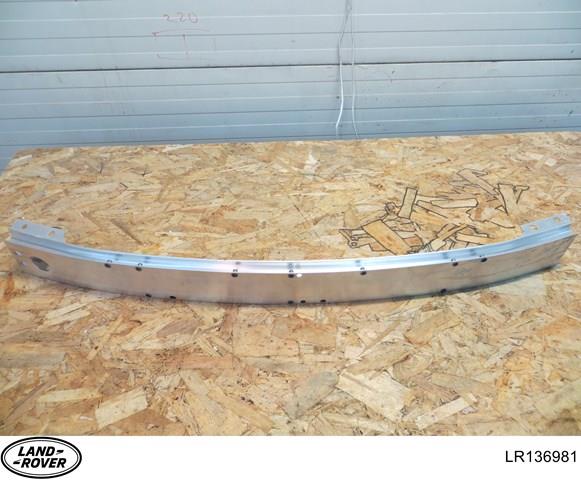 Wzmocnienie zderzaka przedniego LR136981 Land Rover