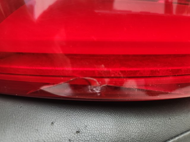Lampa zespolona tylna prawa zewnętrzna Peugeot/Citroen 9678093880