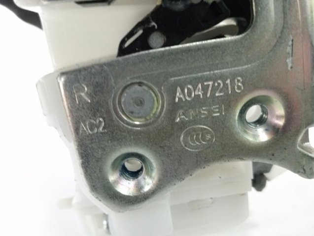 Zamek drzwi przednich prawych Peugeot/Citroen A047218 cena, od 54,63 USD
