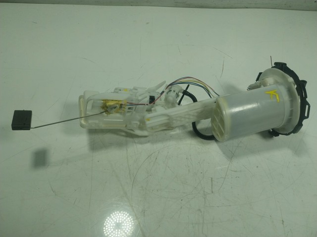 Moduł pompy paliwowej z czujnikiem poziomu paliwa Toyota Yaris CROSS SUV (MXP) (2020 - 2026) cena, od 289,16 USD