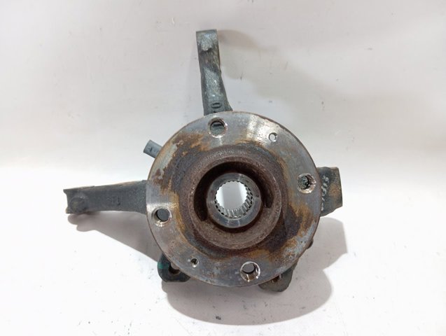 Czop (zwrotnica) przedni lewy Peugeot/Citroen 9826878080