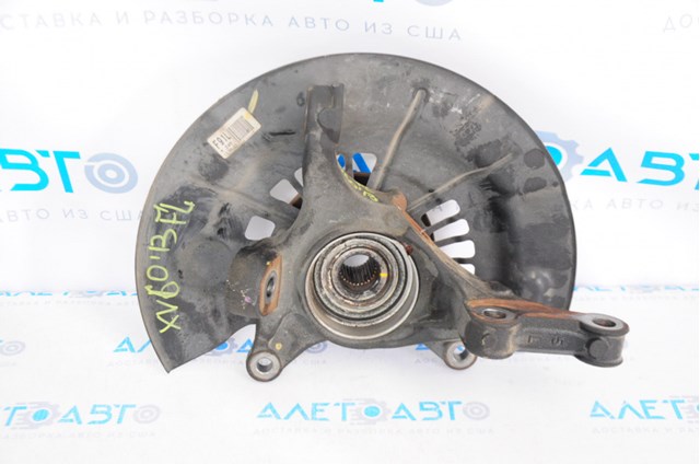 4321233090 Toyota Czop (zwrotnica) przedni lewy