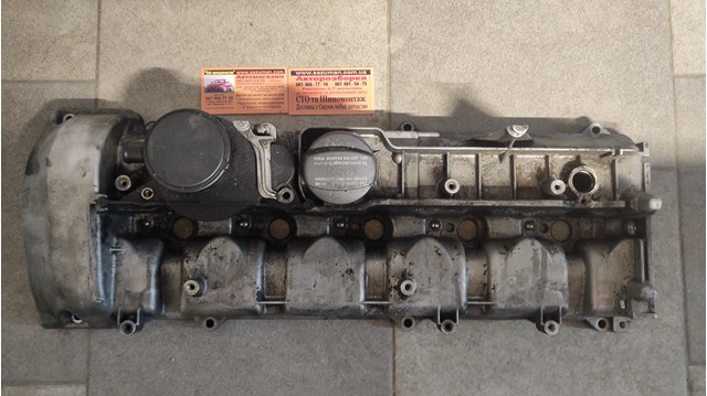 Do koszyka Pokrywa zaworowa Mercedes E  W210