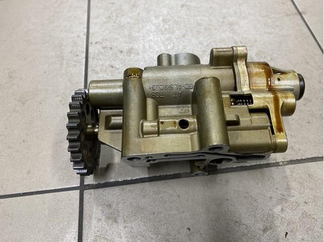 Do koszyka 07K115105R VAG Pompa oleju