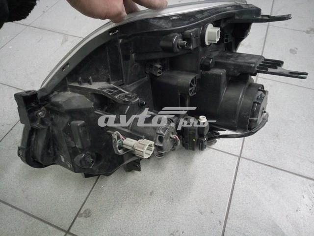 Reflektor prawy 260103UF5A Nissan/Infiniti