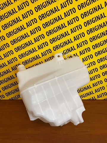 Zbiorniczek spryskiwacza szyb Mazda CX-30 SUV (DM) (2019 - 2026) cena, od 85,15 USD
