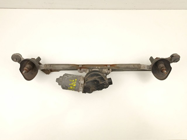 Silniczek wycieraczki szyby przedniej do Daihatsu Sirion  M3