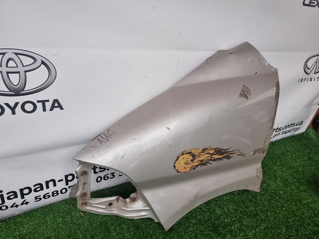  Błotnik przedni lewy Toyota Hiace 4