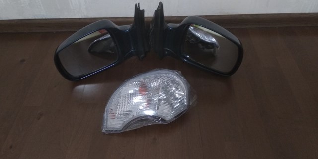 Lusterko wsteczne lewe do Hyundai Terracan  HP