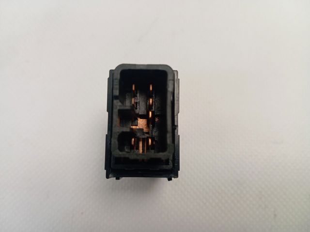 Panel przyciskowy sterowania podnośnikiem szyby tylny Hyundai/Kia 935751H000 cena, od 34,76 USD