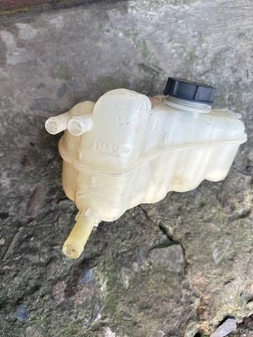 Zbiorniczek wyrównawczy układu chłodzenia Ford DG938A080AD cena, od 46,62 USD