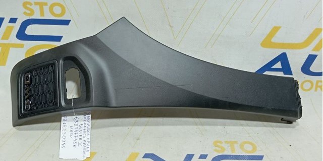 Nakładka błotnika przedniego prawego 638747743R Renault (RVI)