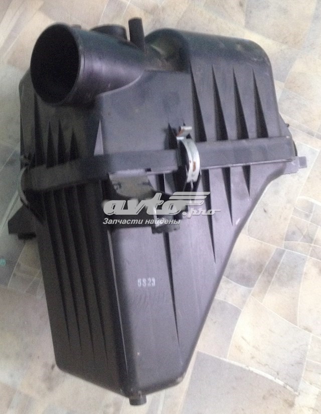 1370065J00 Suzuki Obudowa filtra powietrza