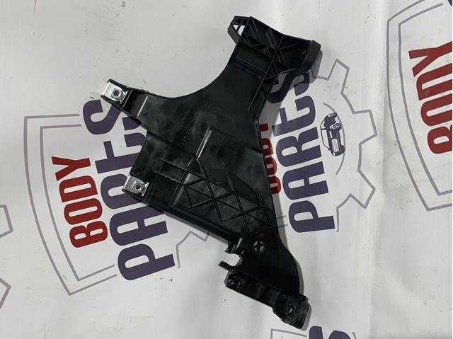 PAD44125R Signeda Wspornik (adapter) mocowania reflektora przedniego prawego