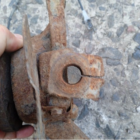 Do koszyka 9403647938 Fiat/Alfa/Lancia Czop (zwrotnica) przedni prawy