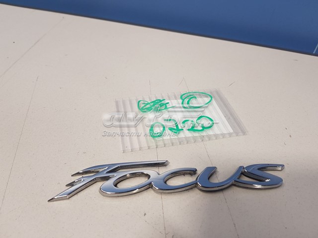 Emblemat na klapę bagaznika (znaczek firmowy) Ford Focus III hatchback (CB8) (2010 - 2020) cena, od 31,63 USD