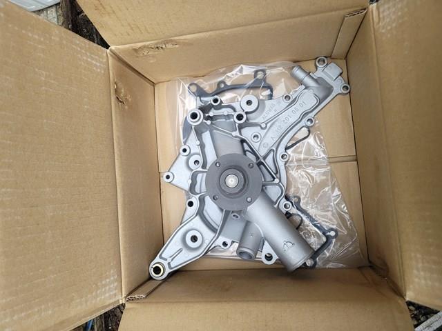 Do koszyka A1122001401 Mercedes Pompa chłodząca wodna