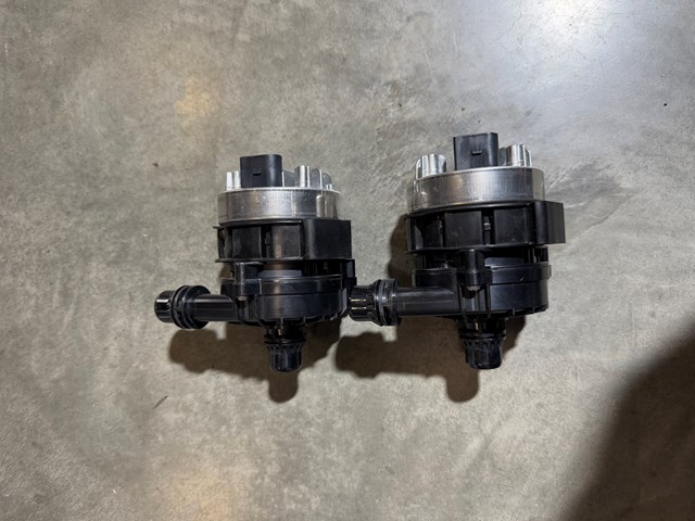 Pompa chłodzenia wodą, dodatkowa elektryczna Mercedes A9075003200 cena, od 463,56 USD