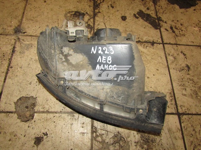 Reflektor lewy General Motors 96324502 cena, od 66,19 USD