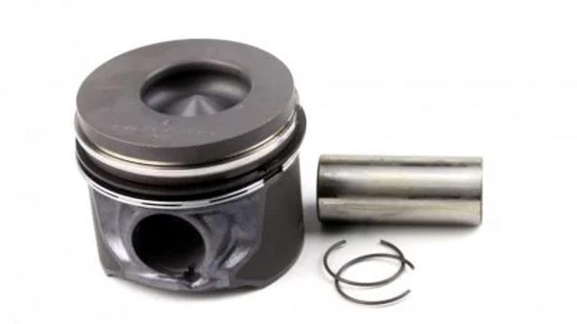 130021000100 NE/NPR Tłok, komplet do jednego cylindru, STD