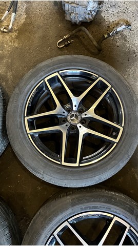 Felgi kół odlewane (lekkostopowe, tytanowe) Mercedes A2534011800 cena, od 560,92 USD