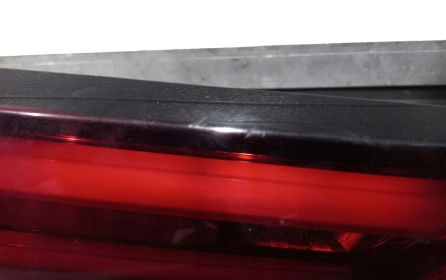 Lampa zespolona tylna lewa wewnętrzna General Motors 39032994