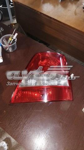  Lampa zespolona tylna prawa KIA Sorento 1