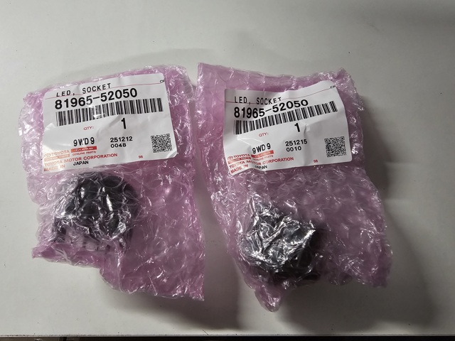 Do koszyka 8196552050 Toyota Żarówka lampy przeciwmgielnej