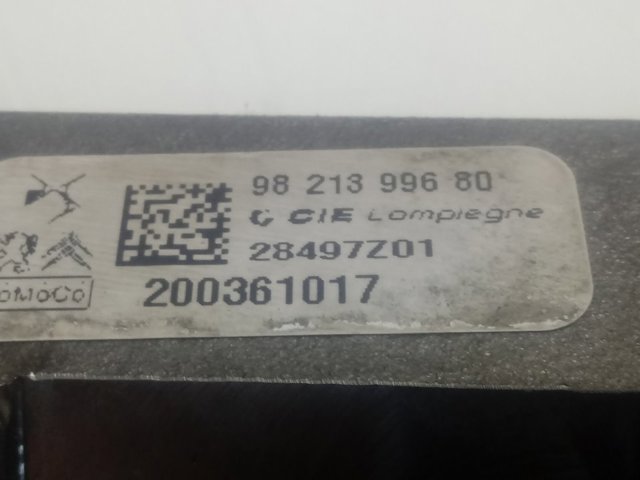 Do koszyka 9821399680 Peugeot/Citroen Rozdzielacz paliwa