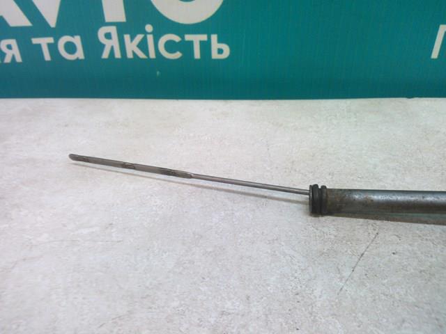 Bagnet poziomu oleju w silniku Mazda CX-7 