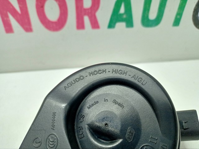 Sygnał dźwiękowy (klakson) VAG 8T0951223 cena, od 37,31 USD